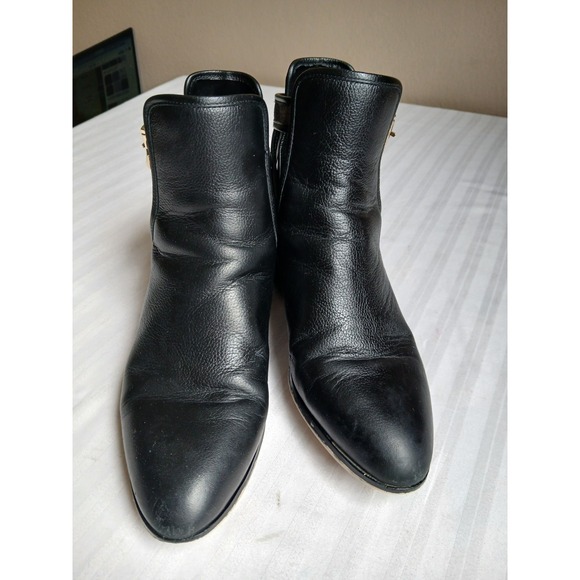 Michael Kors Boots 7.5 M Pebbled Grain Leather Britton Ankle Logo Preppy Classic - Picture 3 of 15